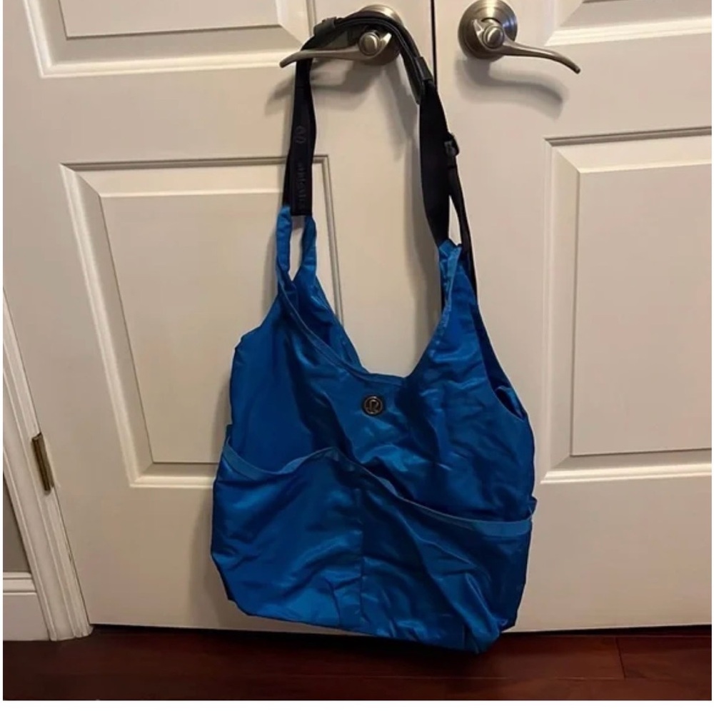 Lululemon Post Savasana Tote